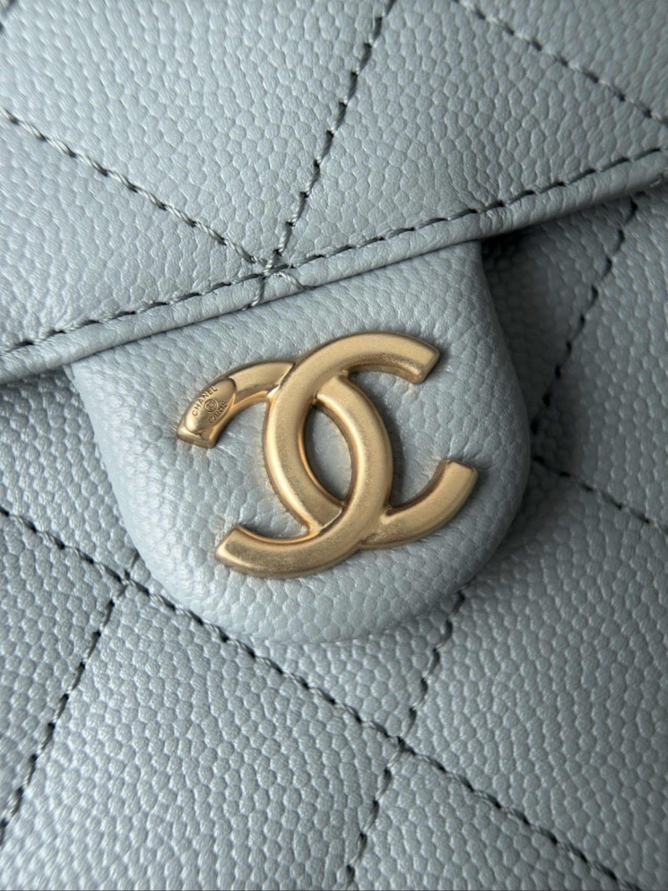 Chanel 25 - sky Blue — صورة 8 من 9