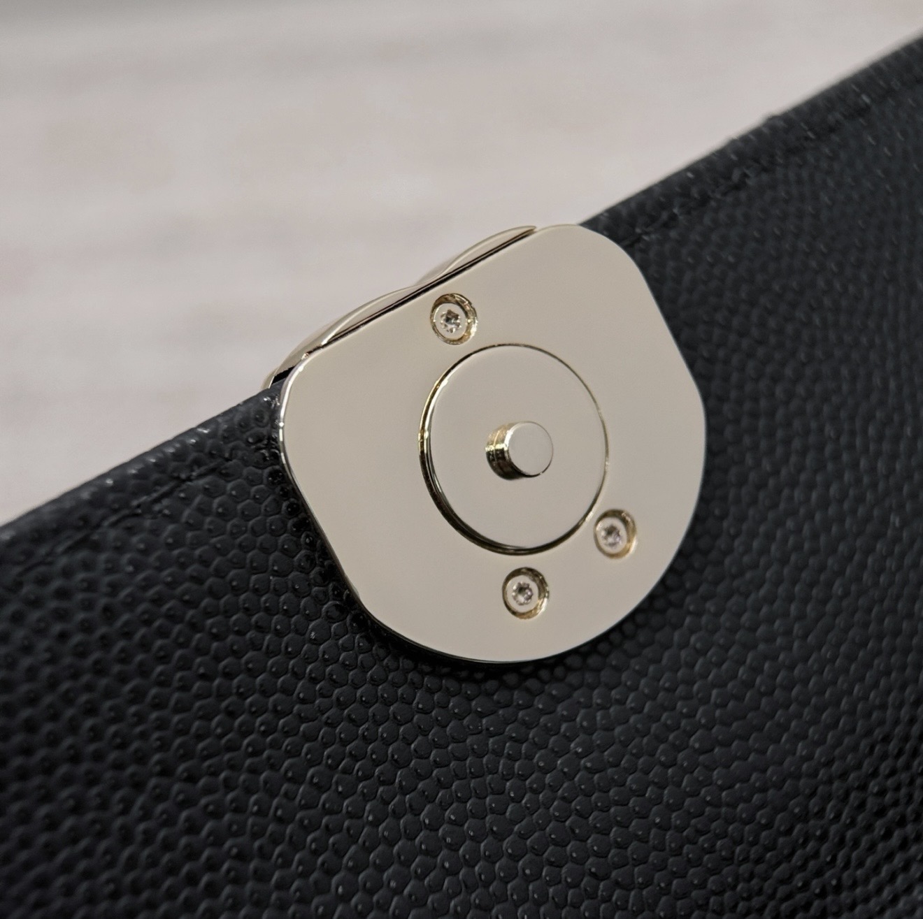 Kelly Top Handle - Black — صورة 5 من 9