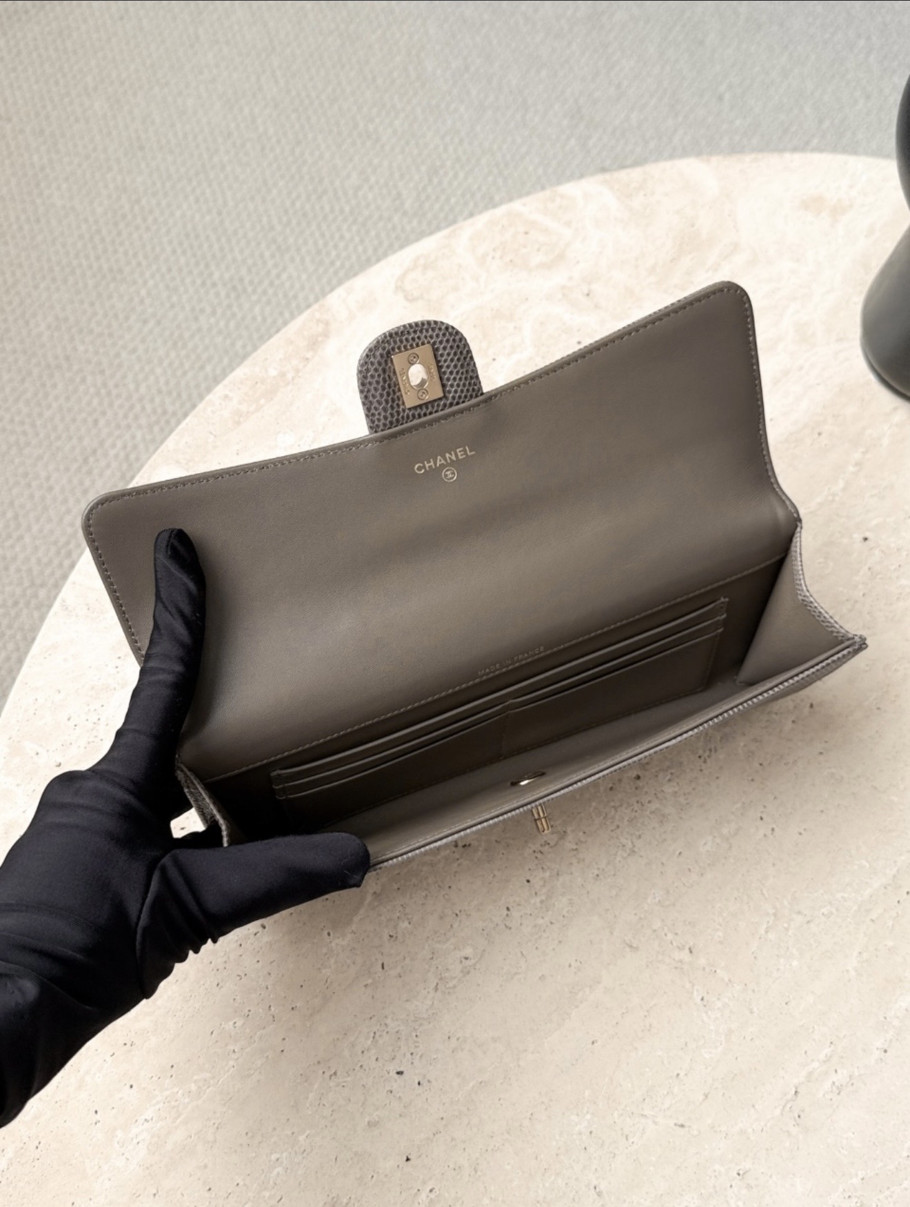 Clutch - Gold — صورة 2 من 9