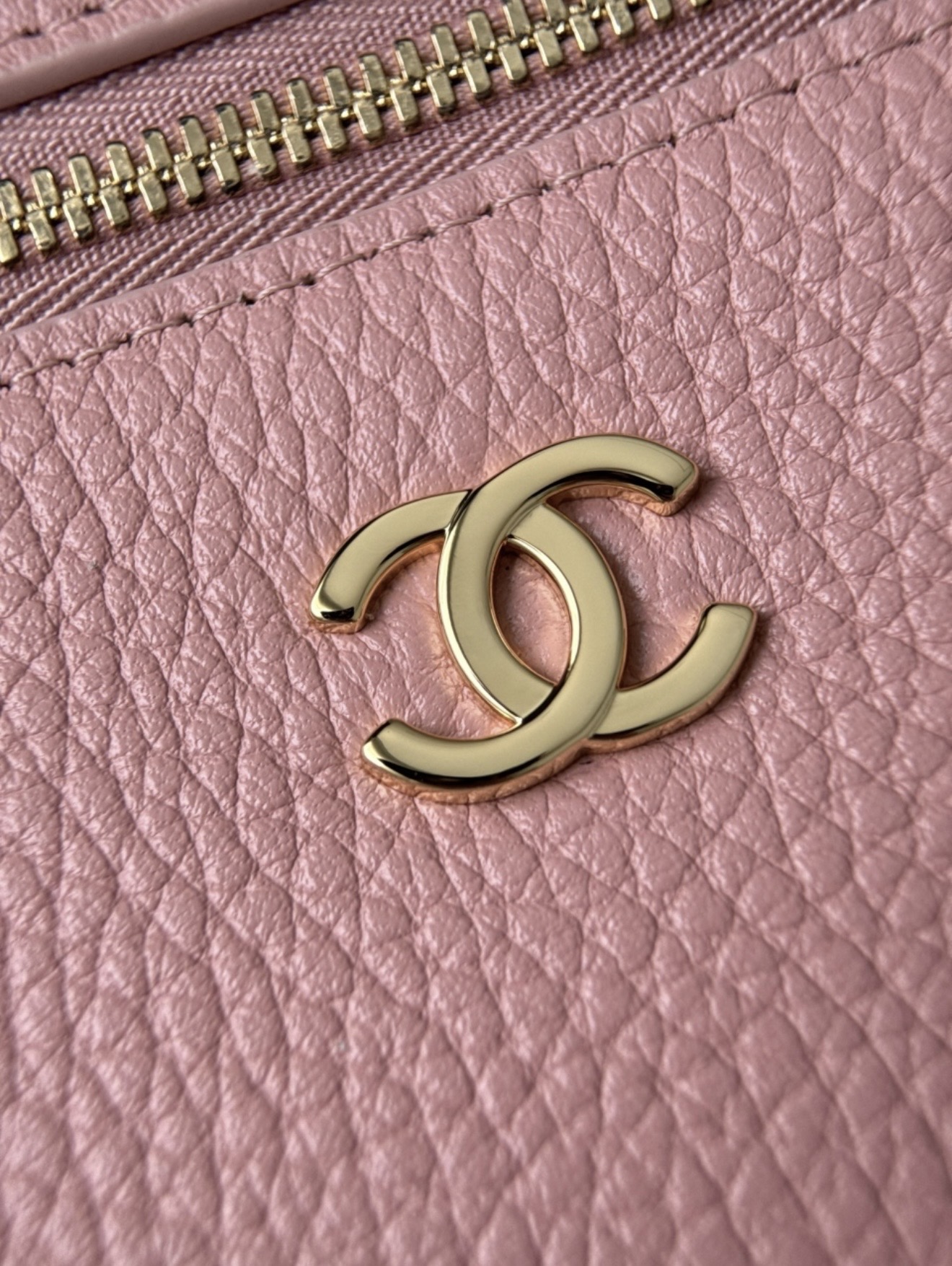 Chanel vanity -pink — صورة 2 من 9