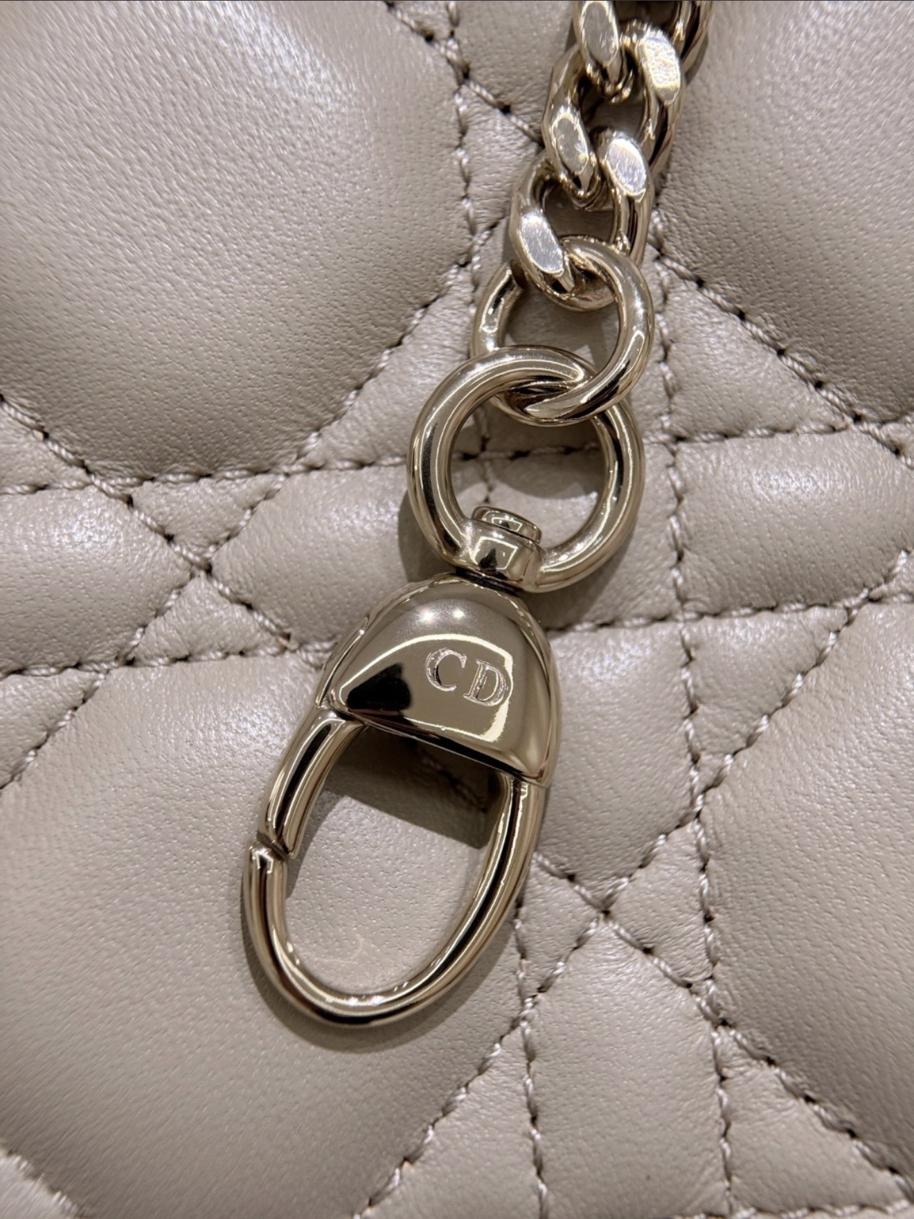 Lady Dior - Mini Beige — صورة 8 من 9