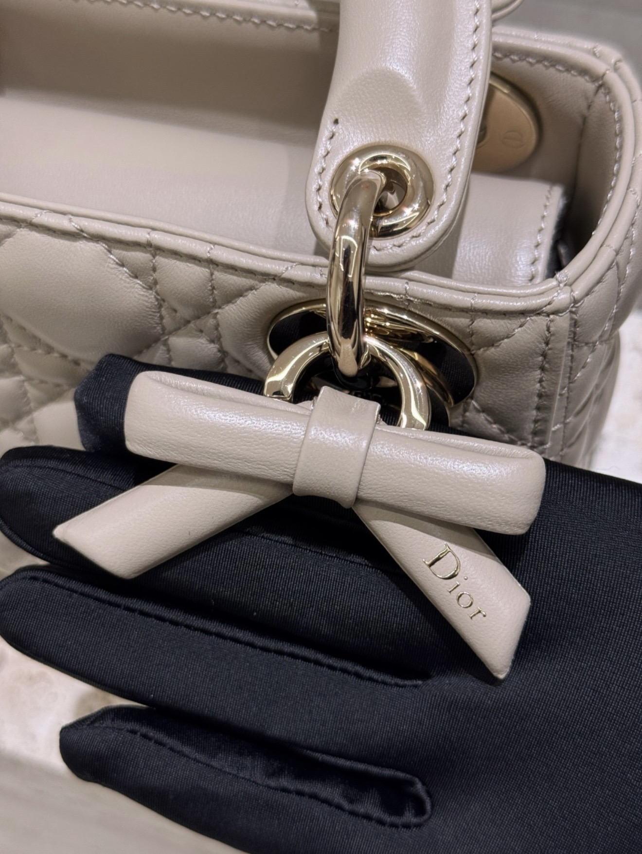 Lady Dior - Mini Beige — صورة 4 من 9