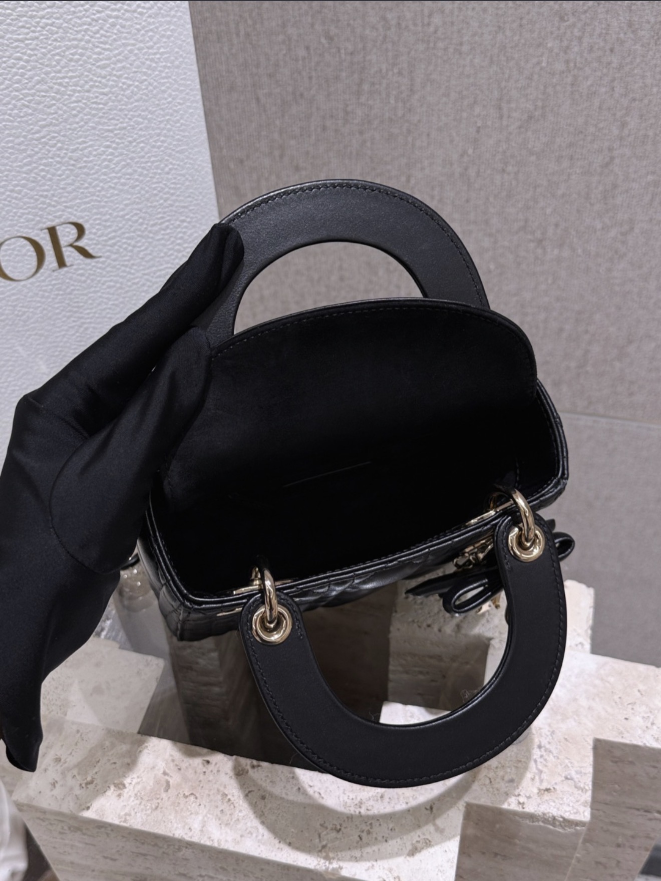 Lady Dior - Mini Black — صورة 2 من 9