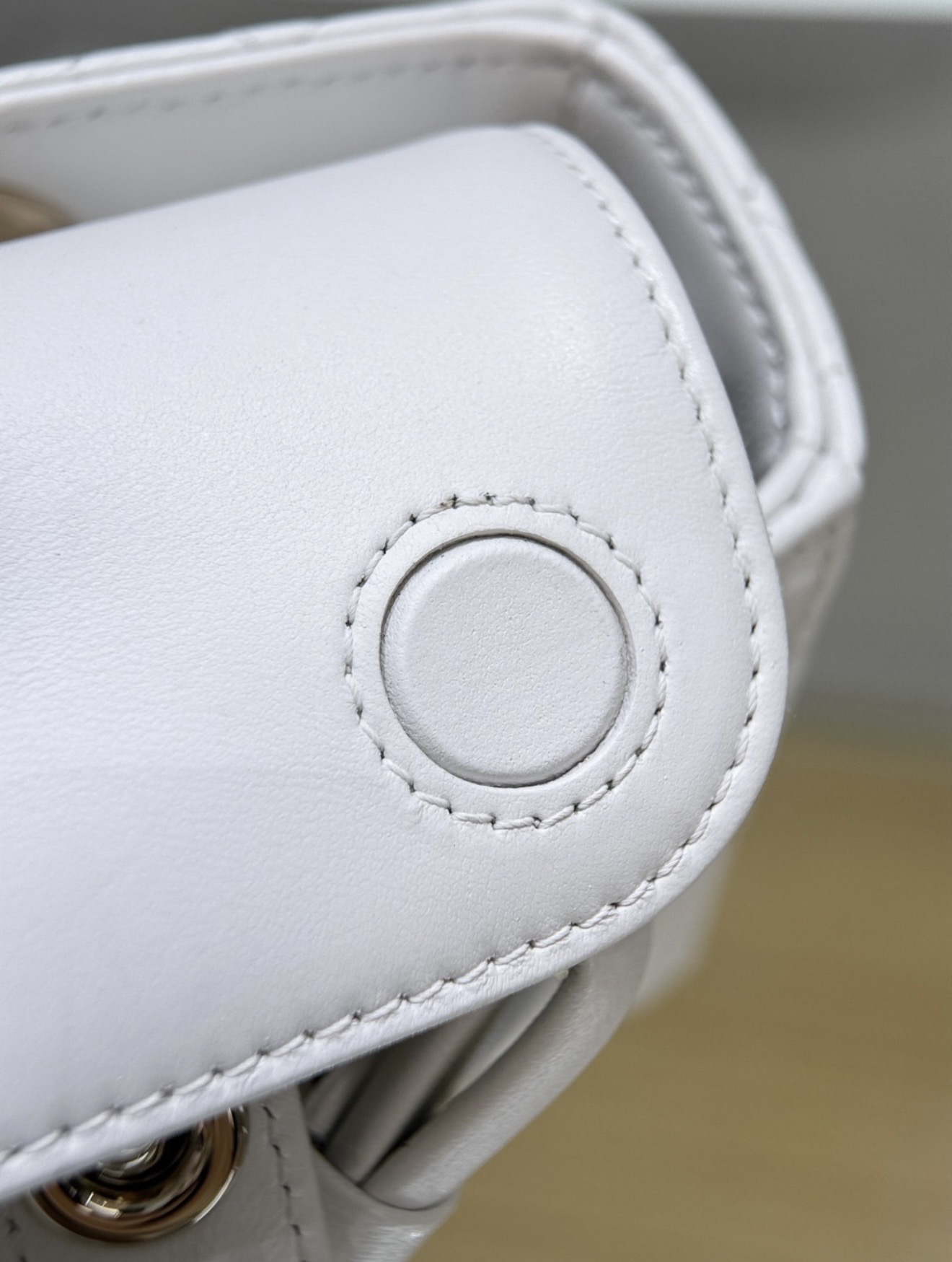 D-Joy Small White — صورة 5 من 9