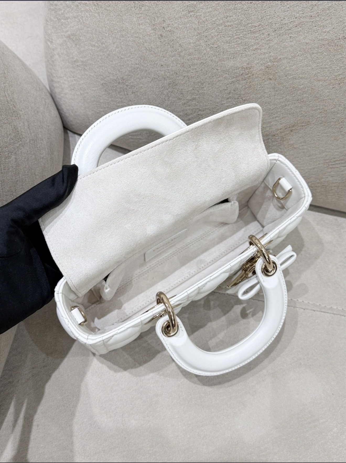 D-Joy Small White — صورة 2 من 9