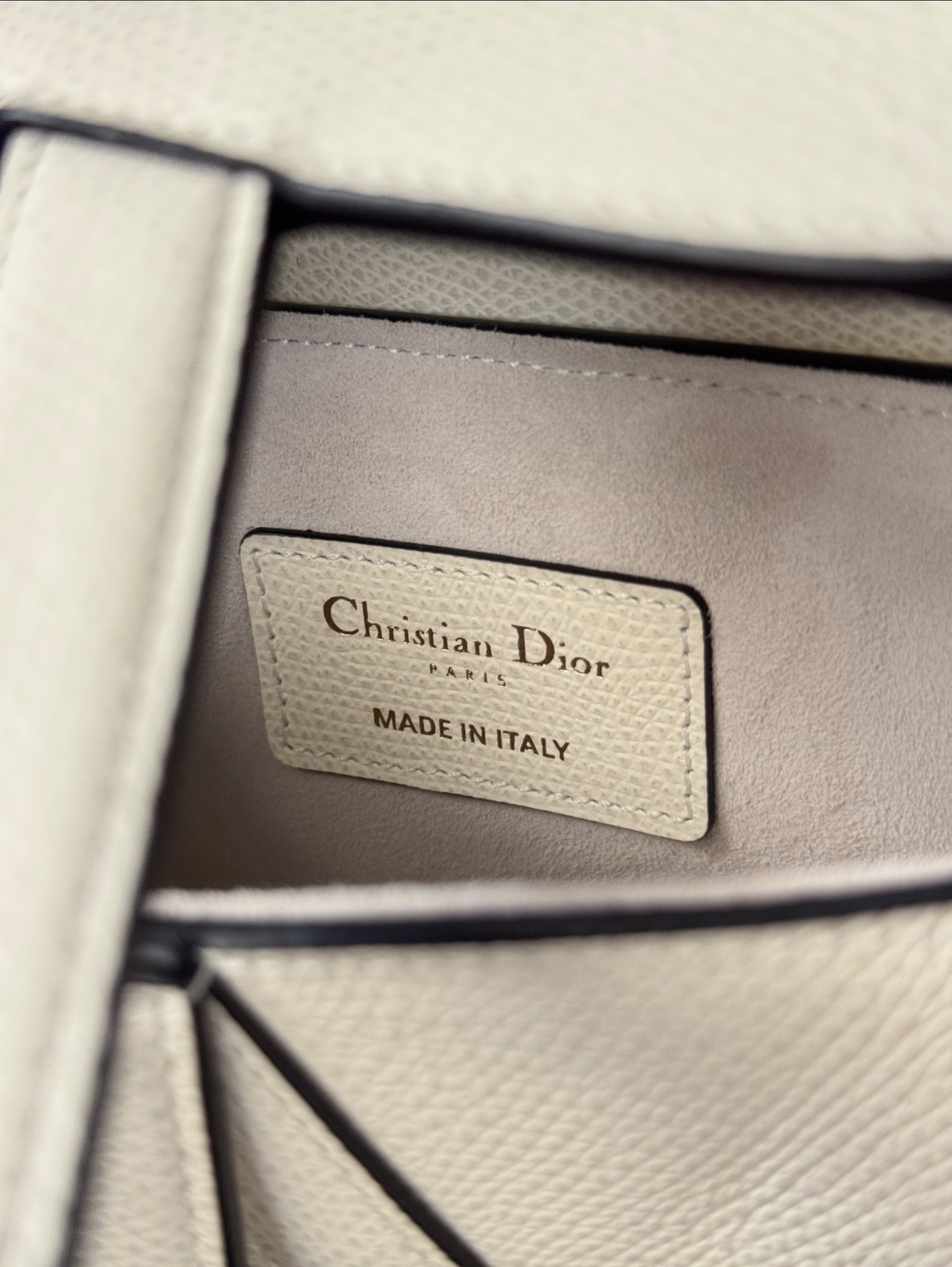 Saddle - Small White — صورة 8 من 9