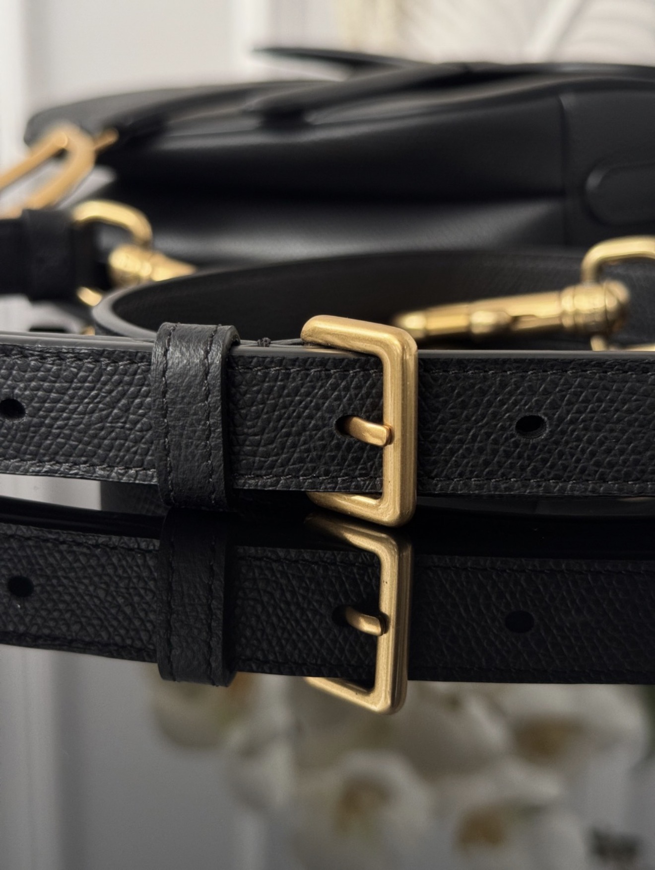 Saddle - Small Black — صورة 5 من 9