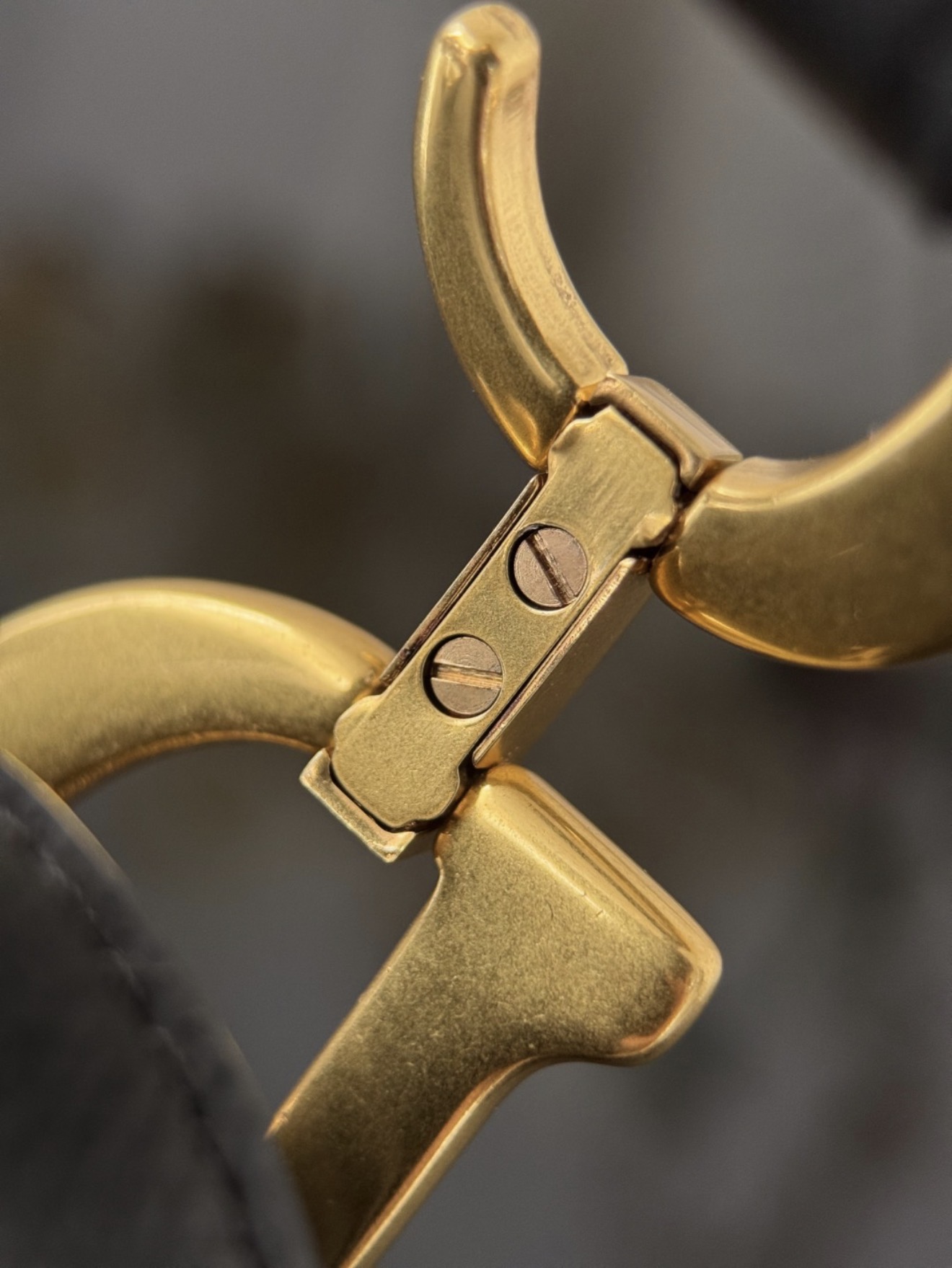 Saddle - Small Black — صورة 6 من 9