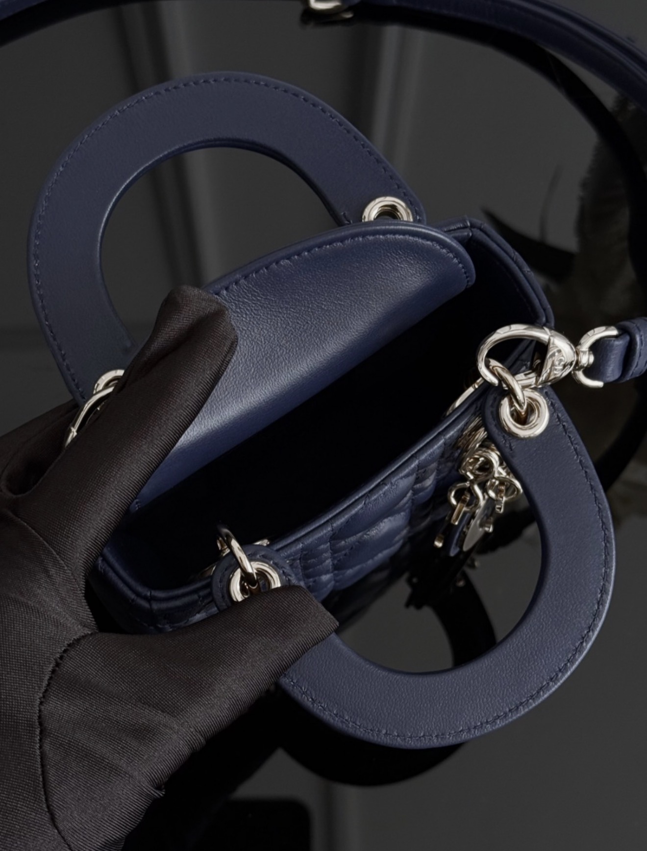 Lady Dior - Micro Dark Blue — صورة 9 من 9