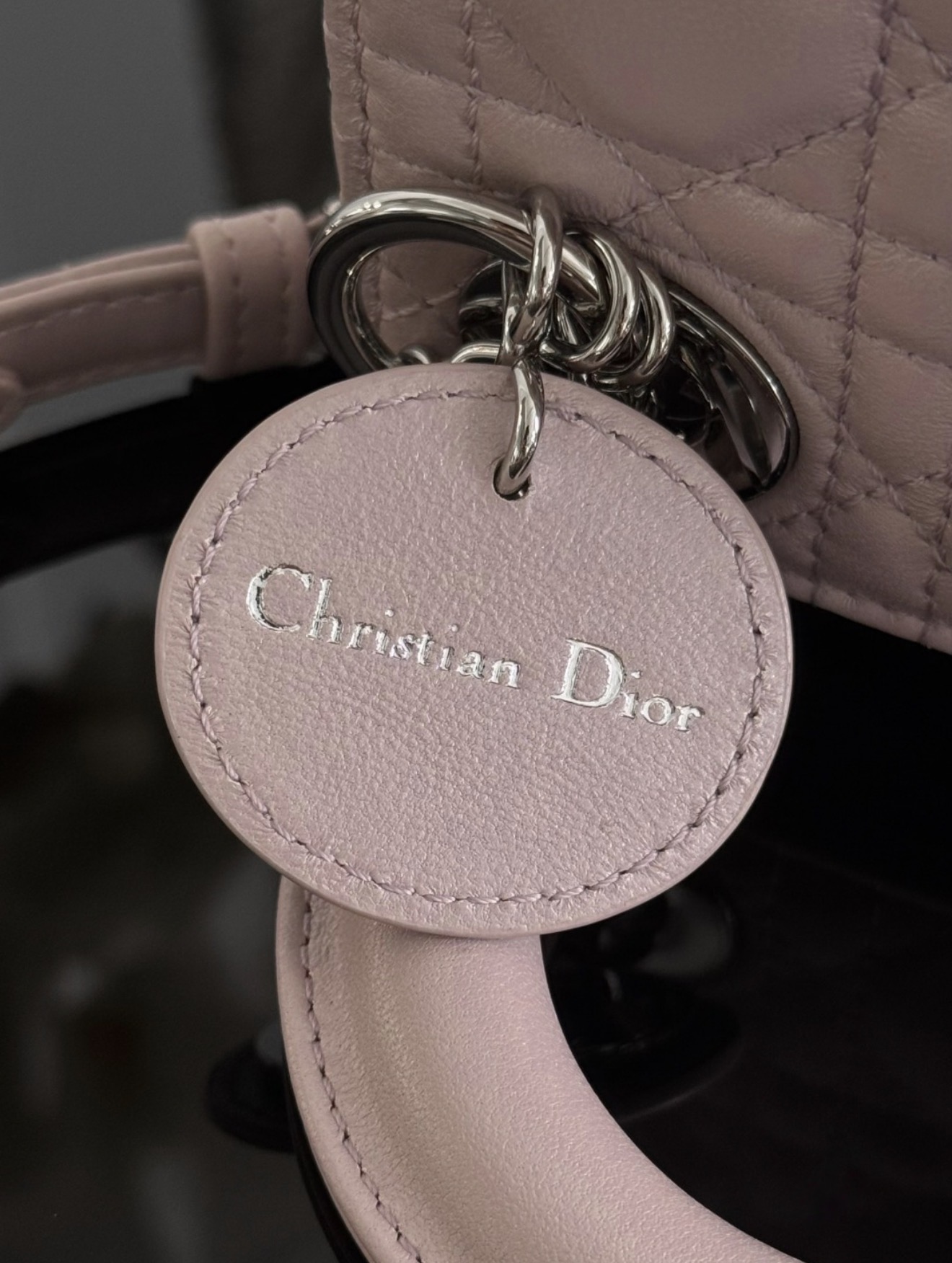Lady Dior - Micro Pearly Pink — صورة 7 من 9