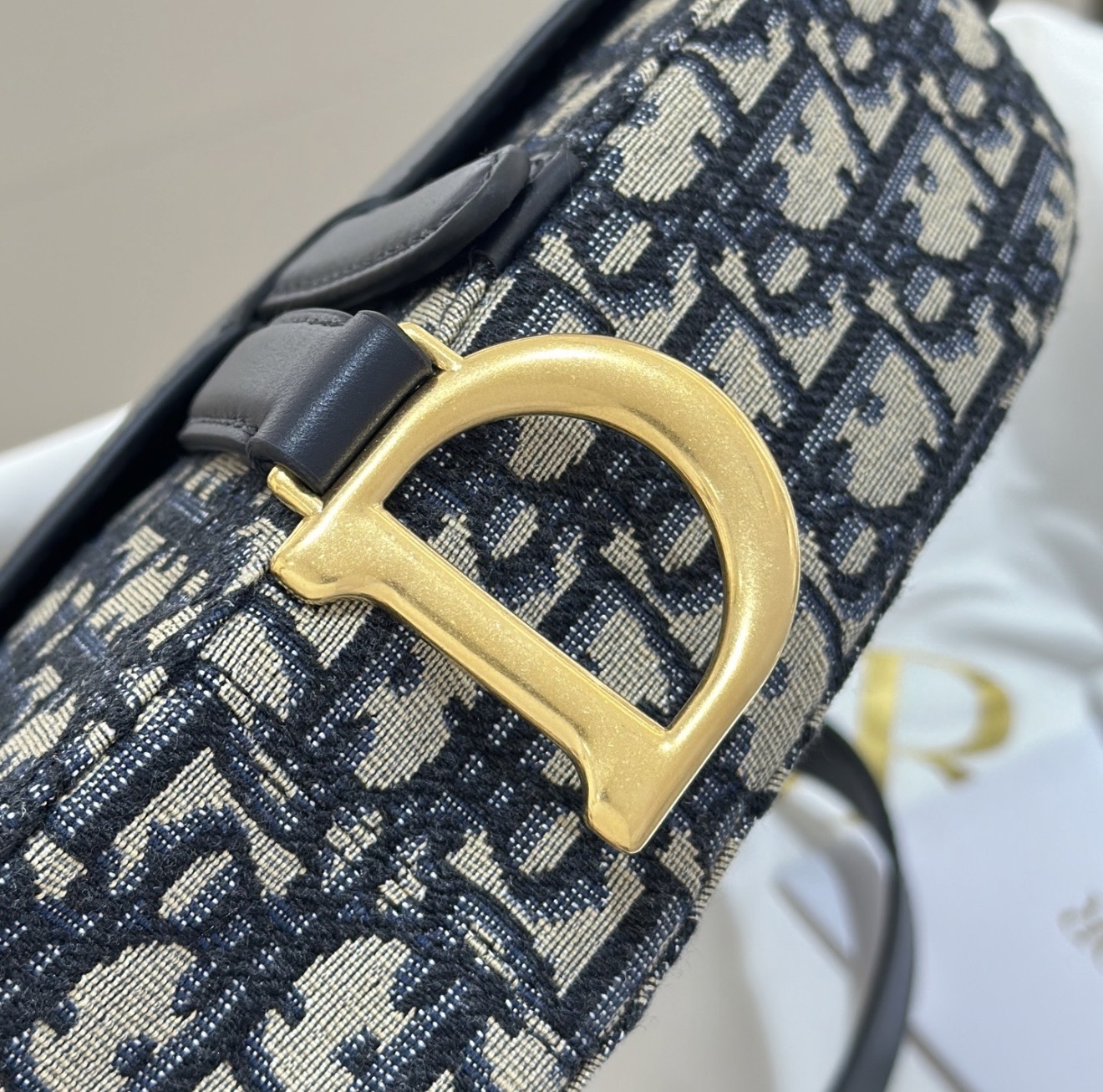Saddle - small — صورة 2 من 9