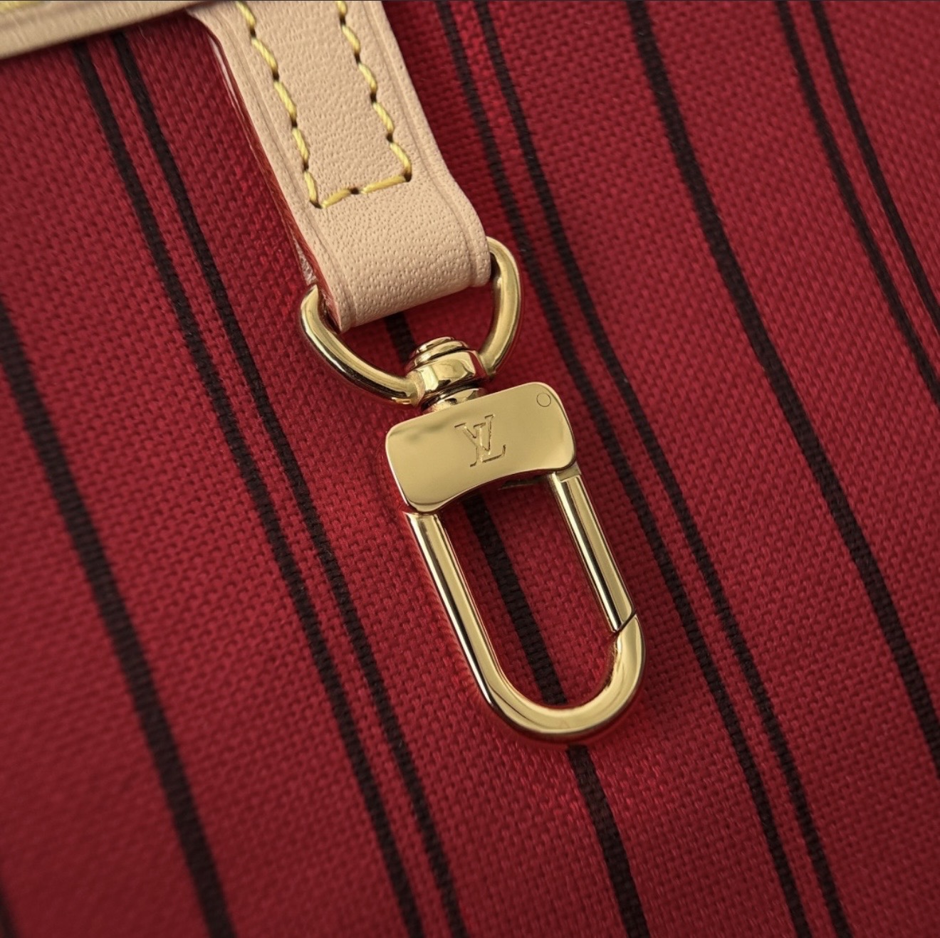 Neverfull MM- red — صورة 7 من 9