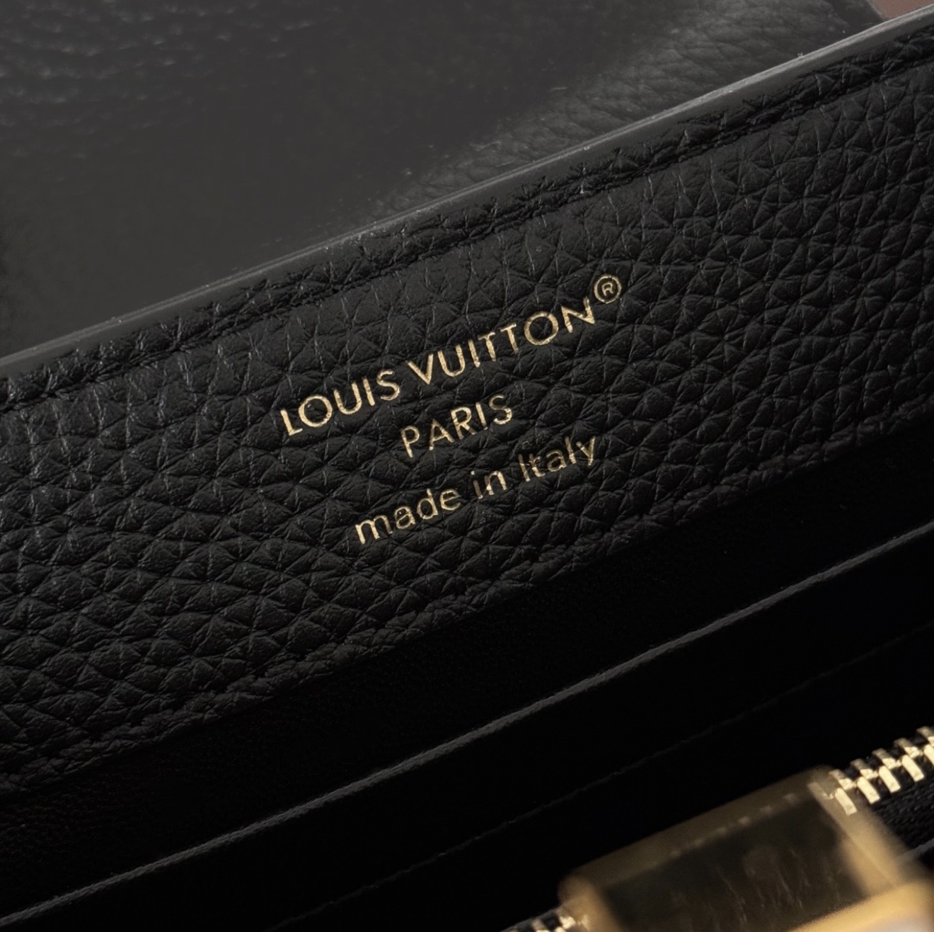 Capucines Mini - Black — صورة 5 من 9