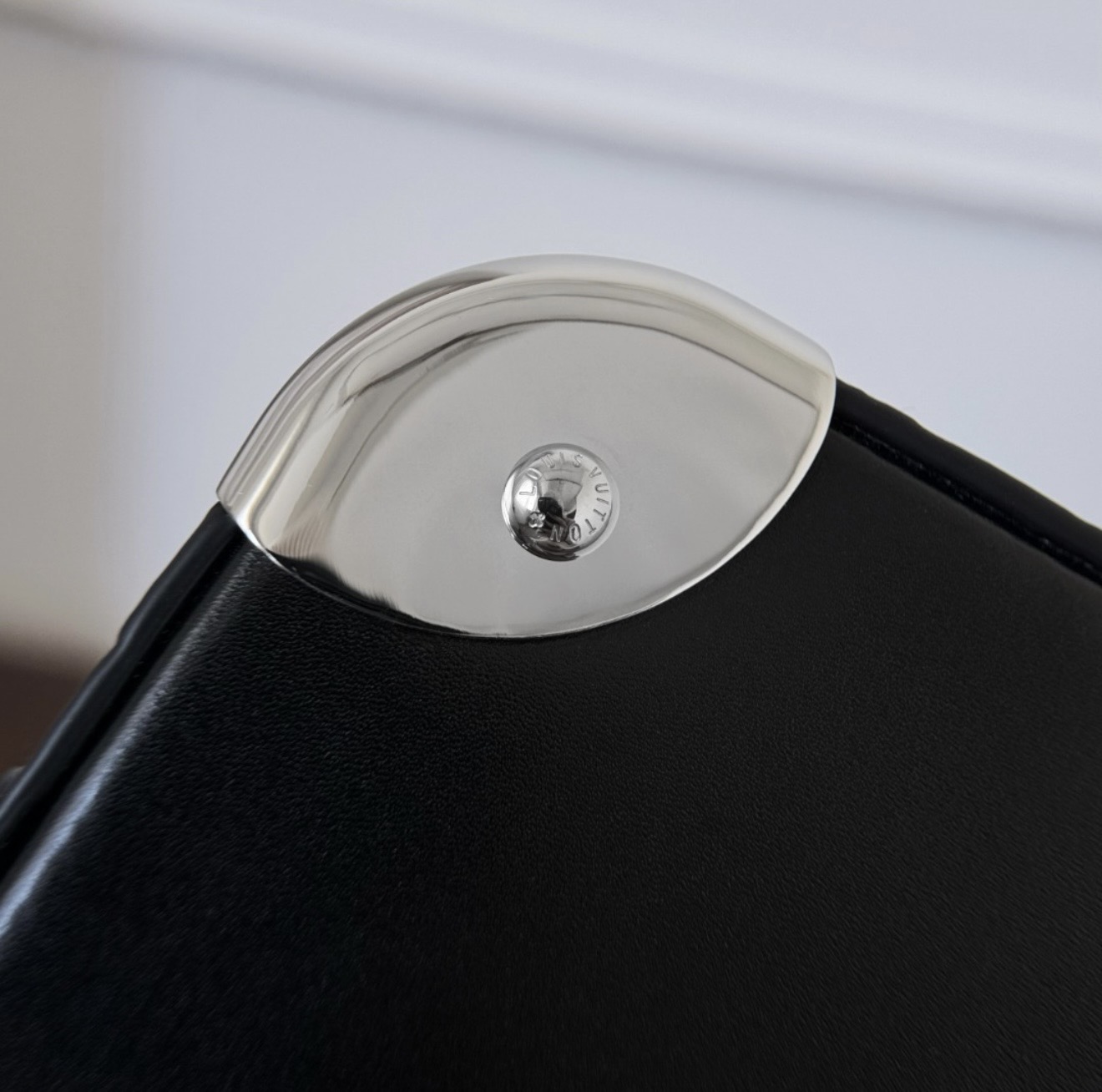 Alma Trunk - Black — صورة 7 من 9