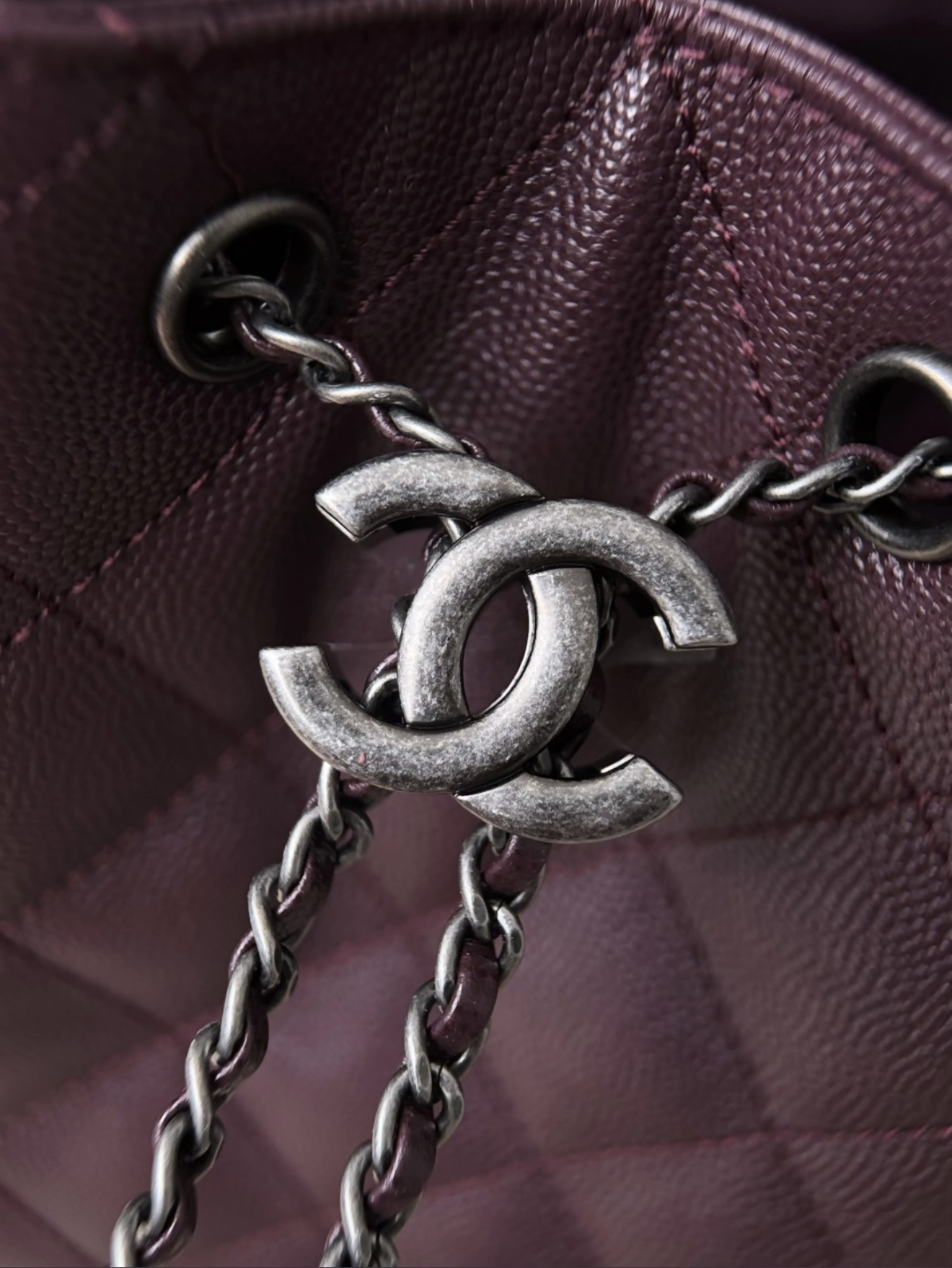Chanel 25 - Burgundy — صورة 7 من 9