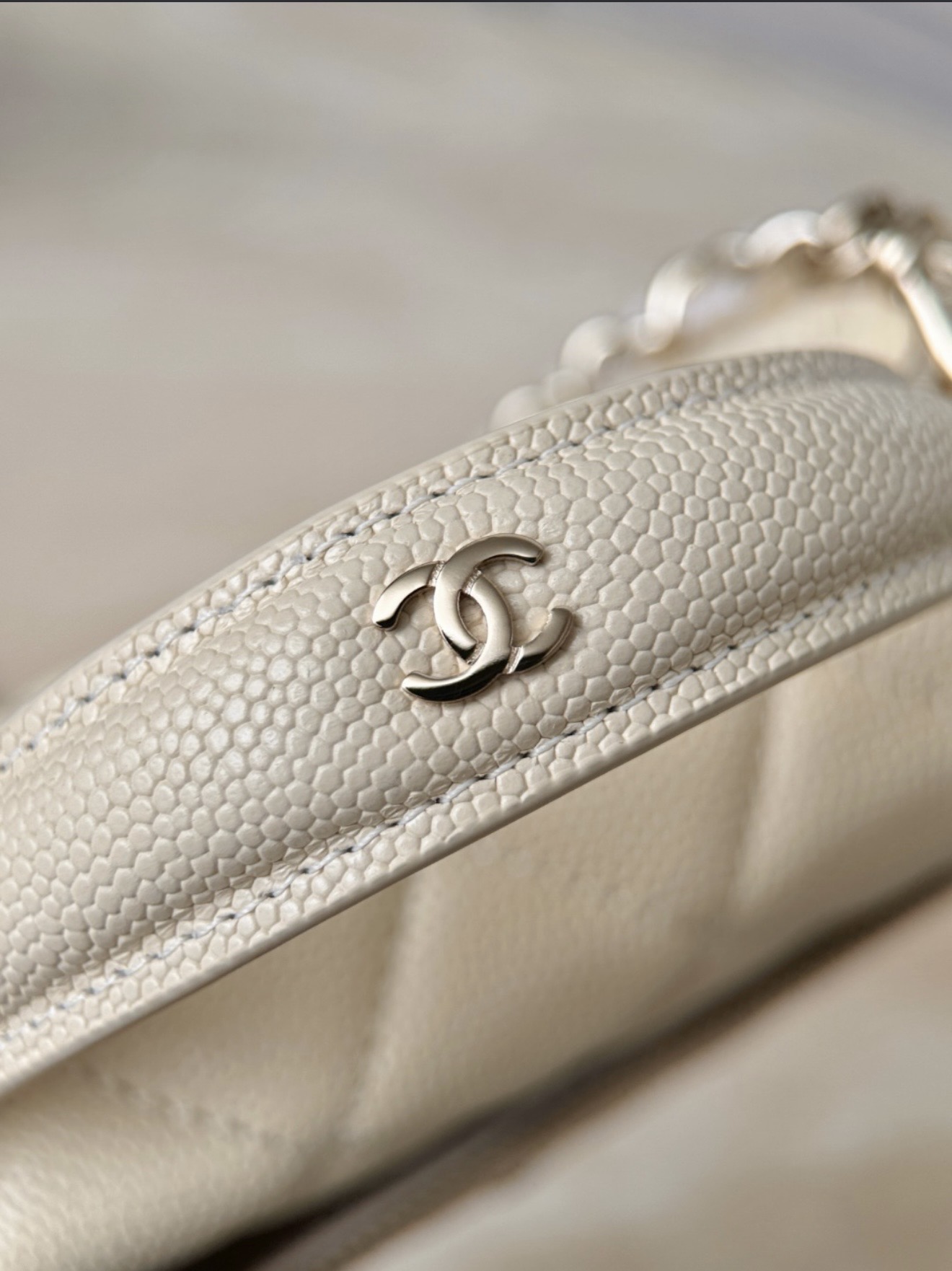 Chanel Vanity - Off white — صورة 7 من 9