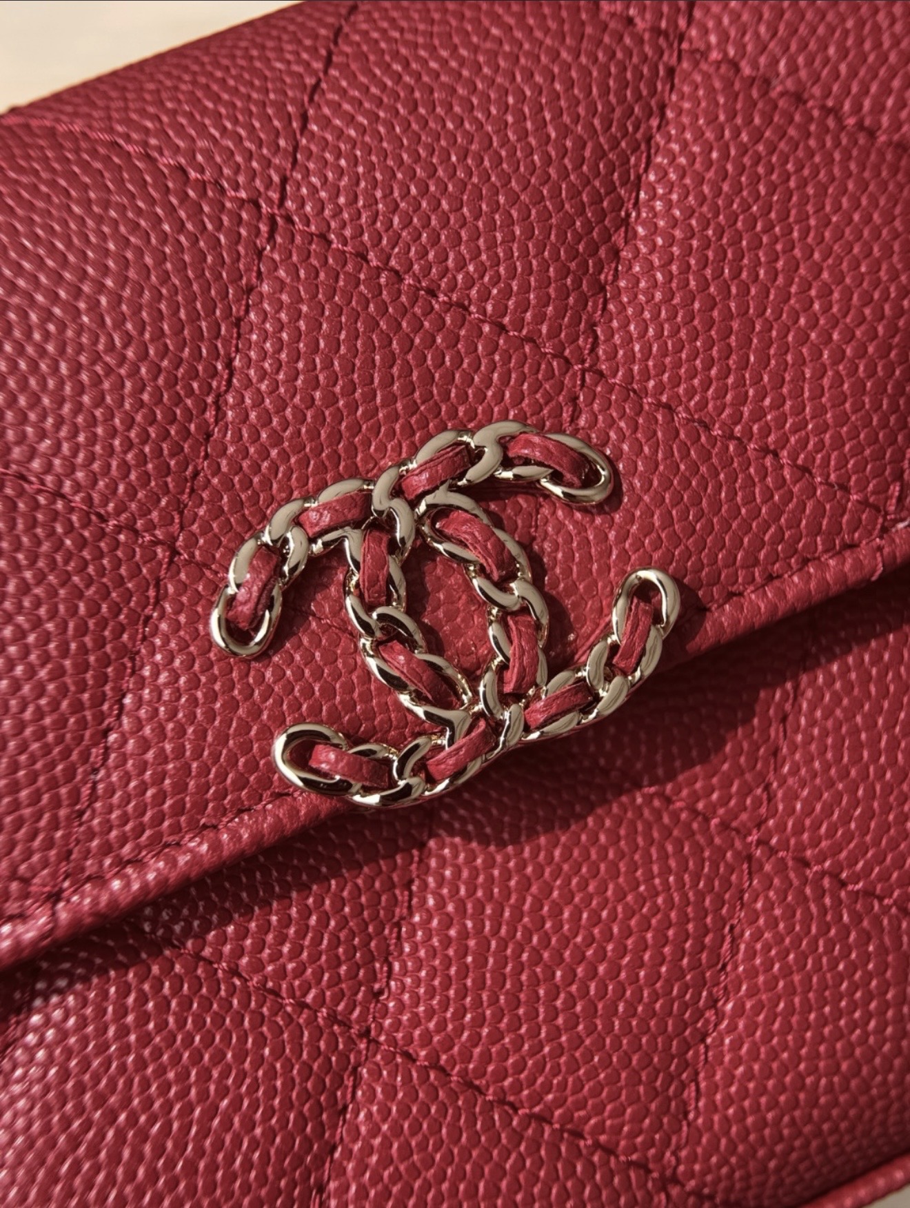 Kelly Top Handle - Red — صورة 4 من 9